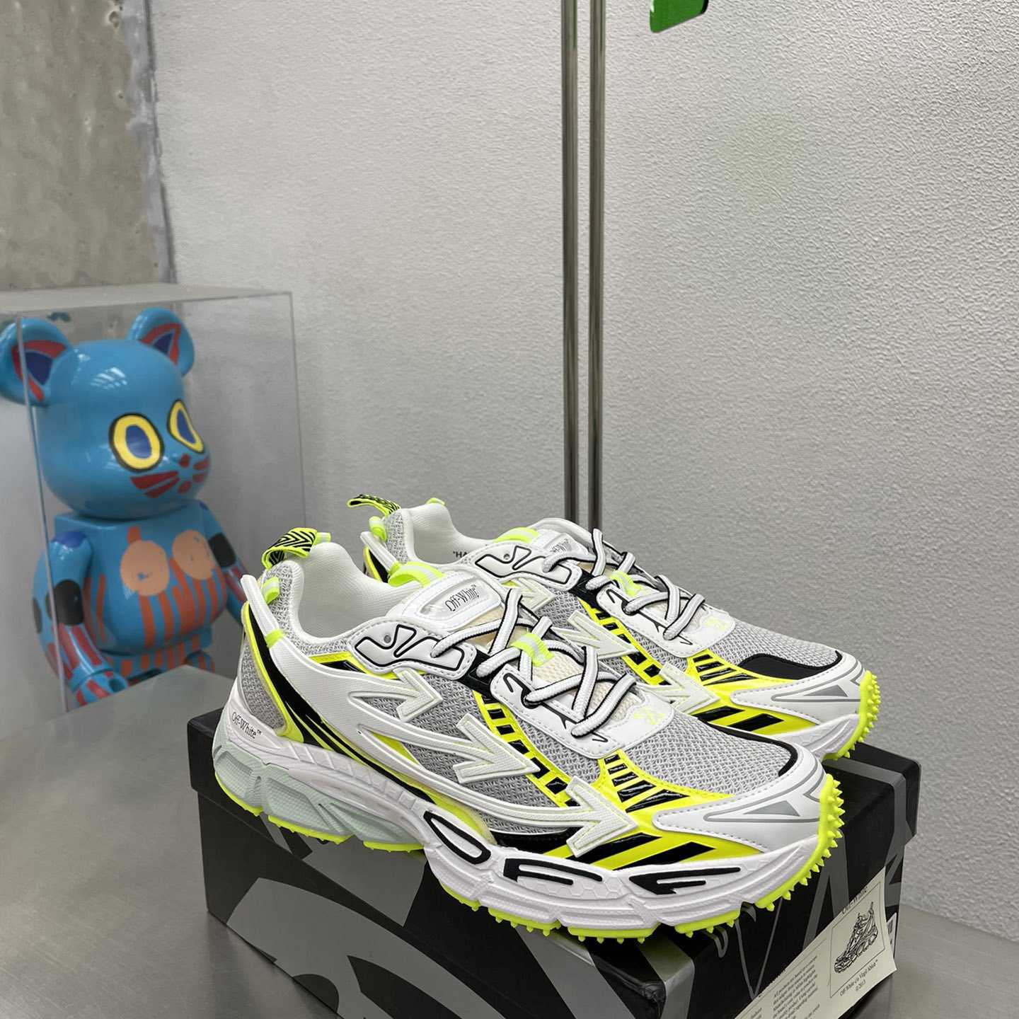 Off-White c/oVrgil Abloh™ Sneakers - DopestKickz