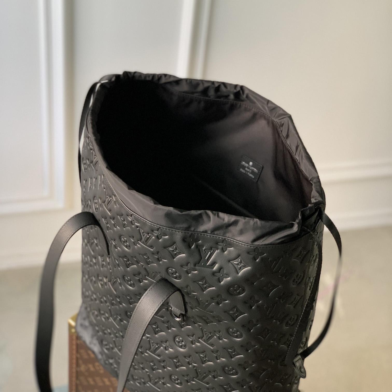 Louis Vuitton Helmet Bag   M46554 - DopestKickz