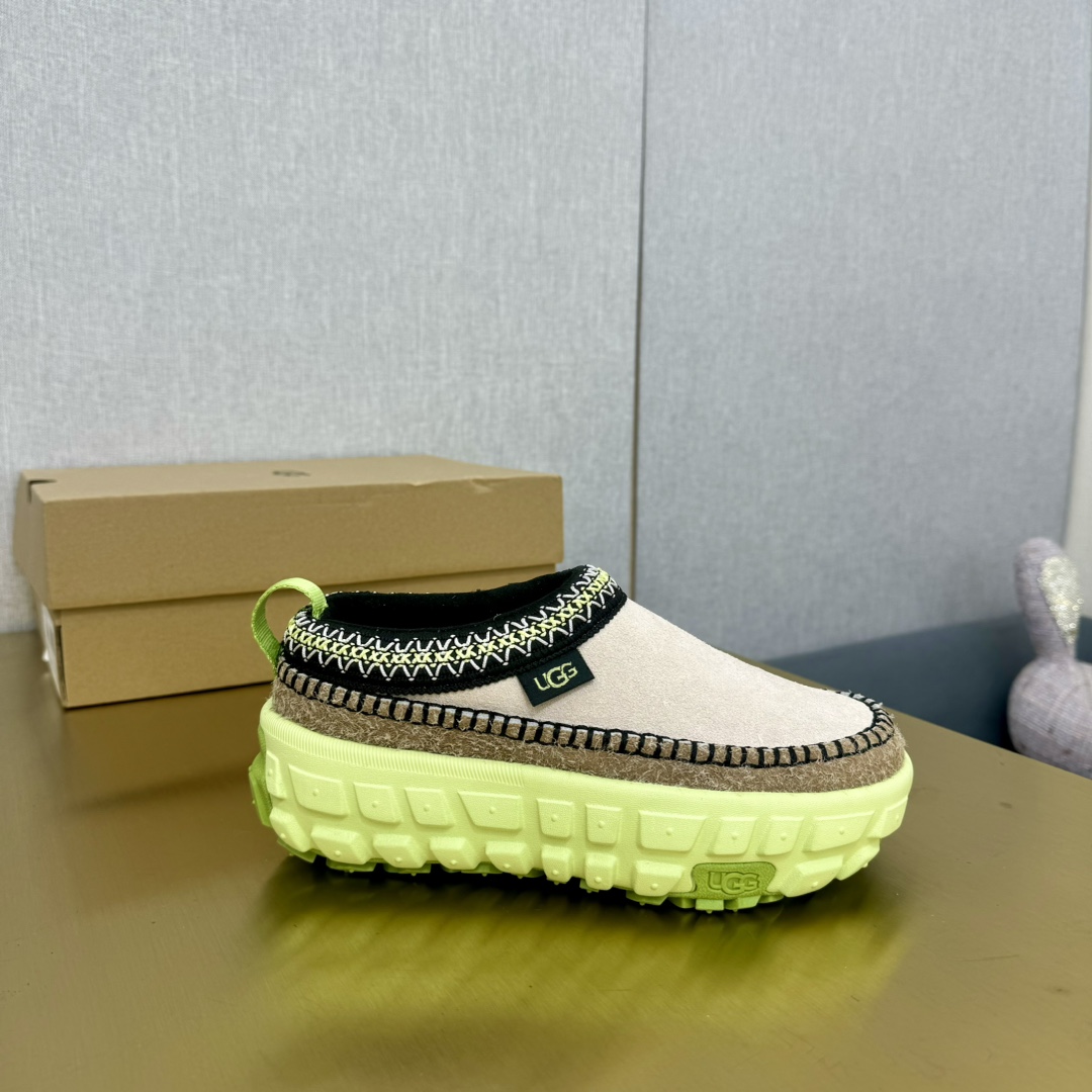 Ugg All Gender Venture Daze - DopestKickz