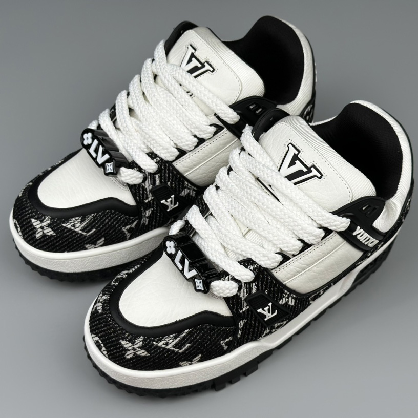 Louis Vuitton LV Trainer Maxi Sneaker  1ACXAG - DopestKickz