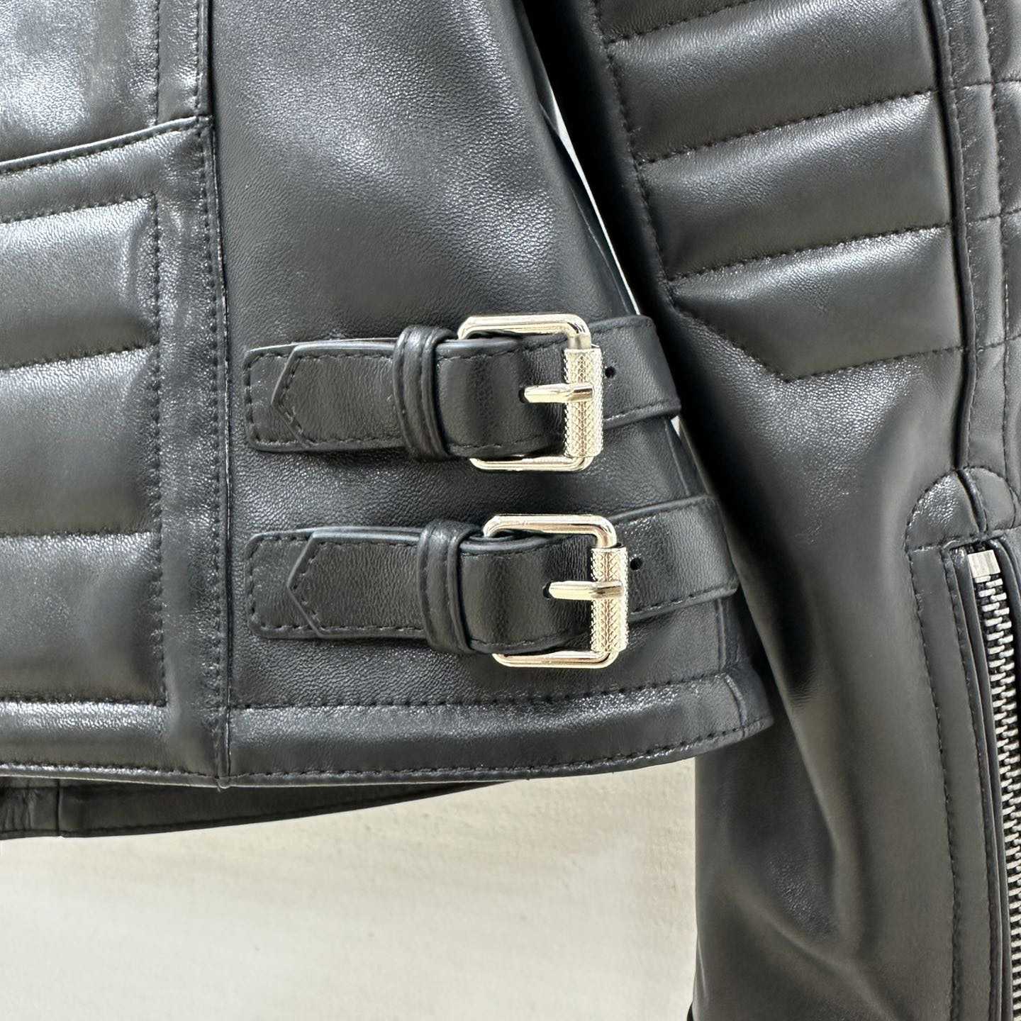 Tom Ford Grain Leather Zip Biker - DopestKickz