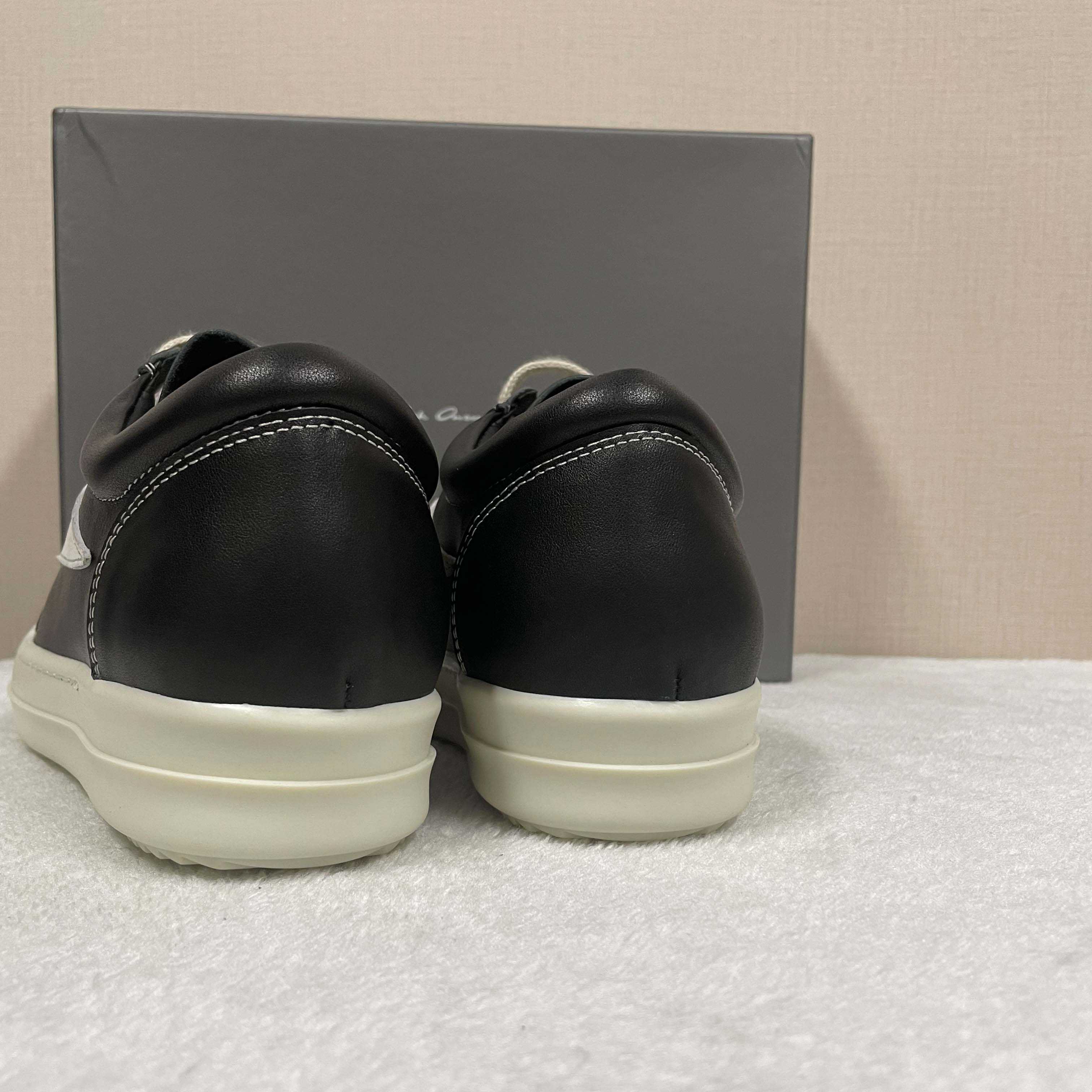 Rick Owens Low-Top Sneakers - DopestKickz
