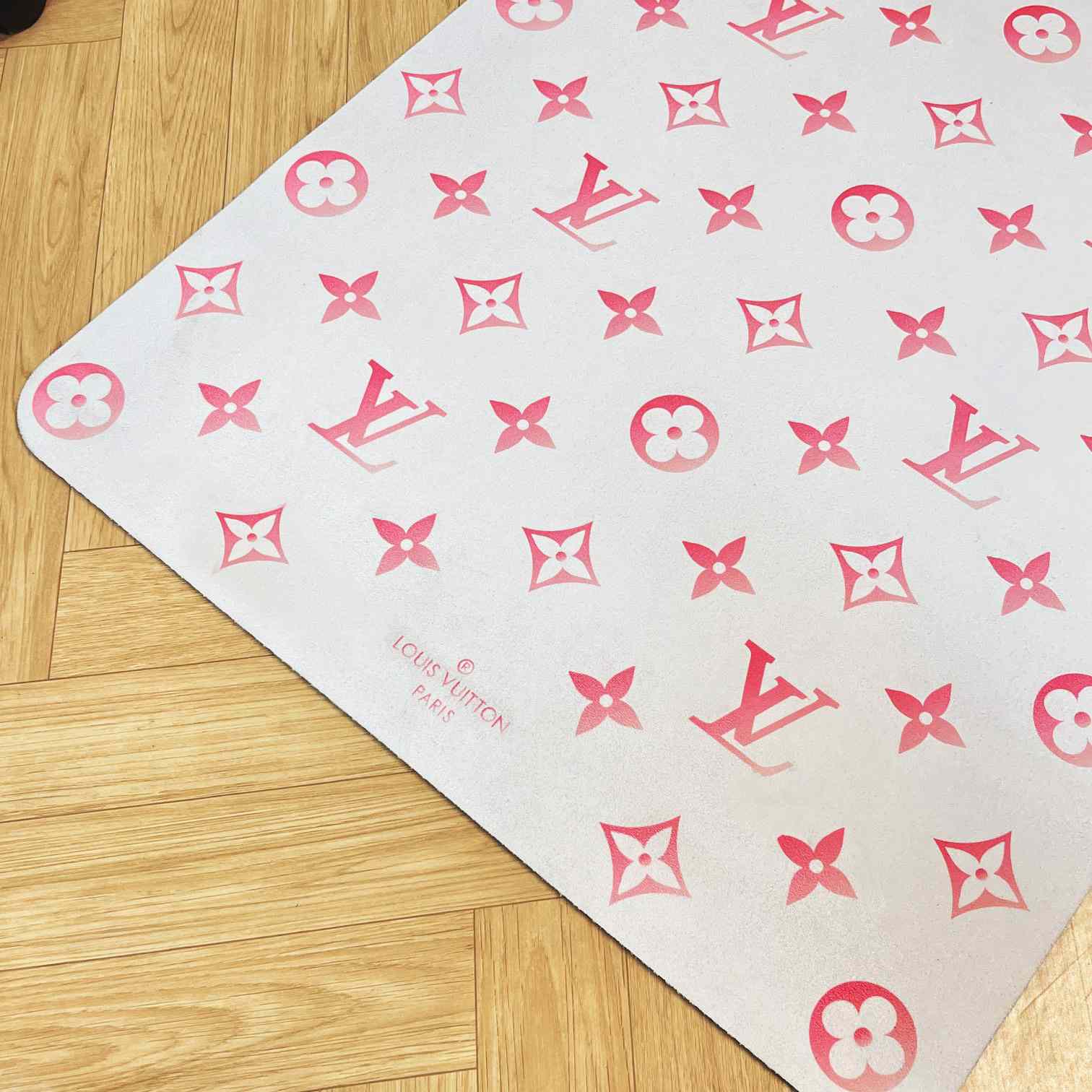 Louis Vuitton Exercise Mat  GI0920 - DopestKickz
