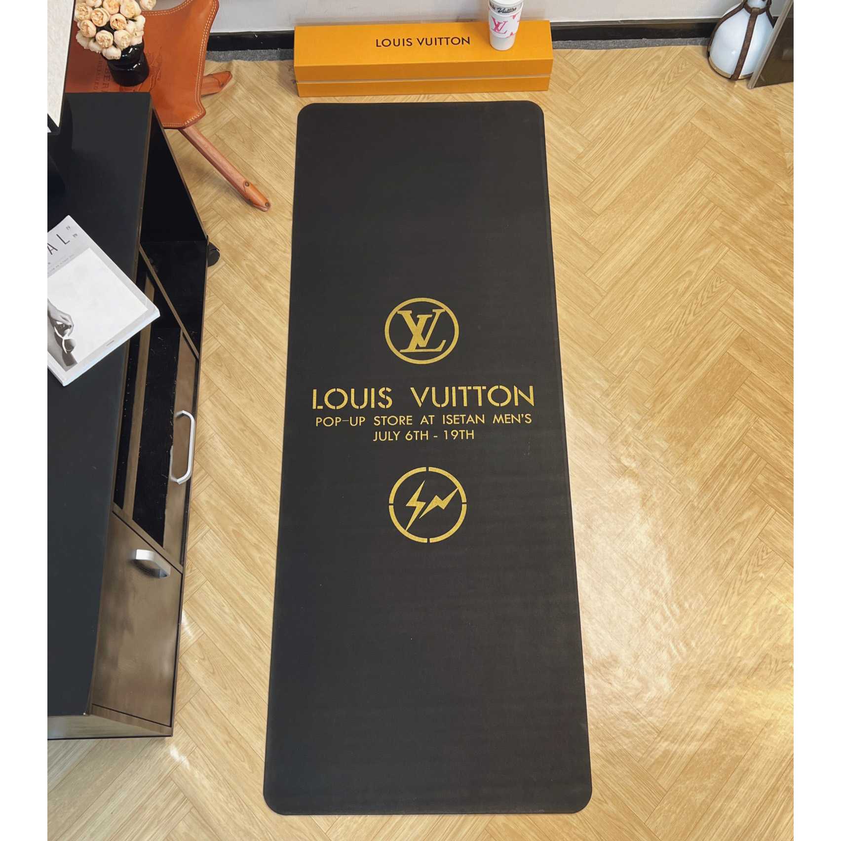 Louis Vuitton Exercise Mat  GI0920 - DopestKickz