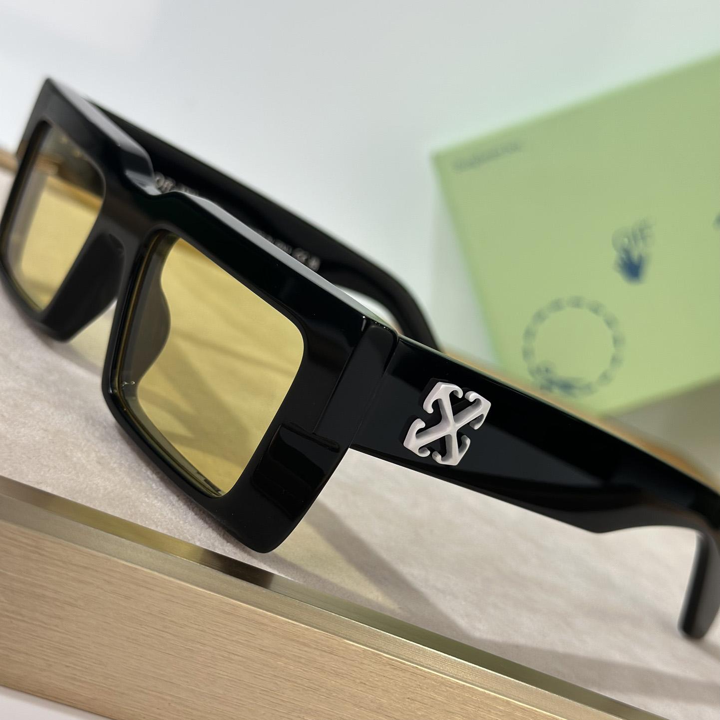 Off White Moberly Sunglasses      OERl114 - DopestKickz