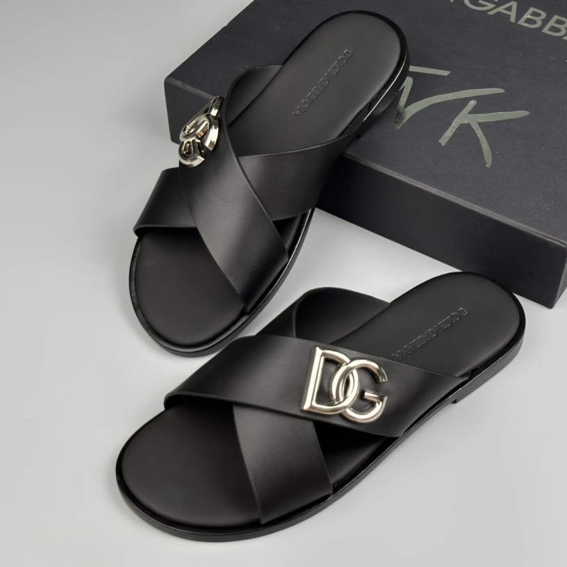 Dolce & Gabbana Logo-plaque Cross-over Leather Sandals - DopestKickz