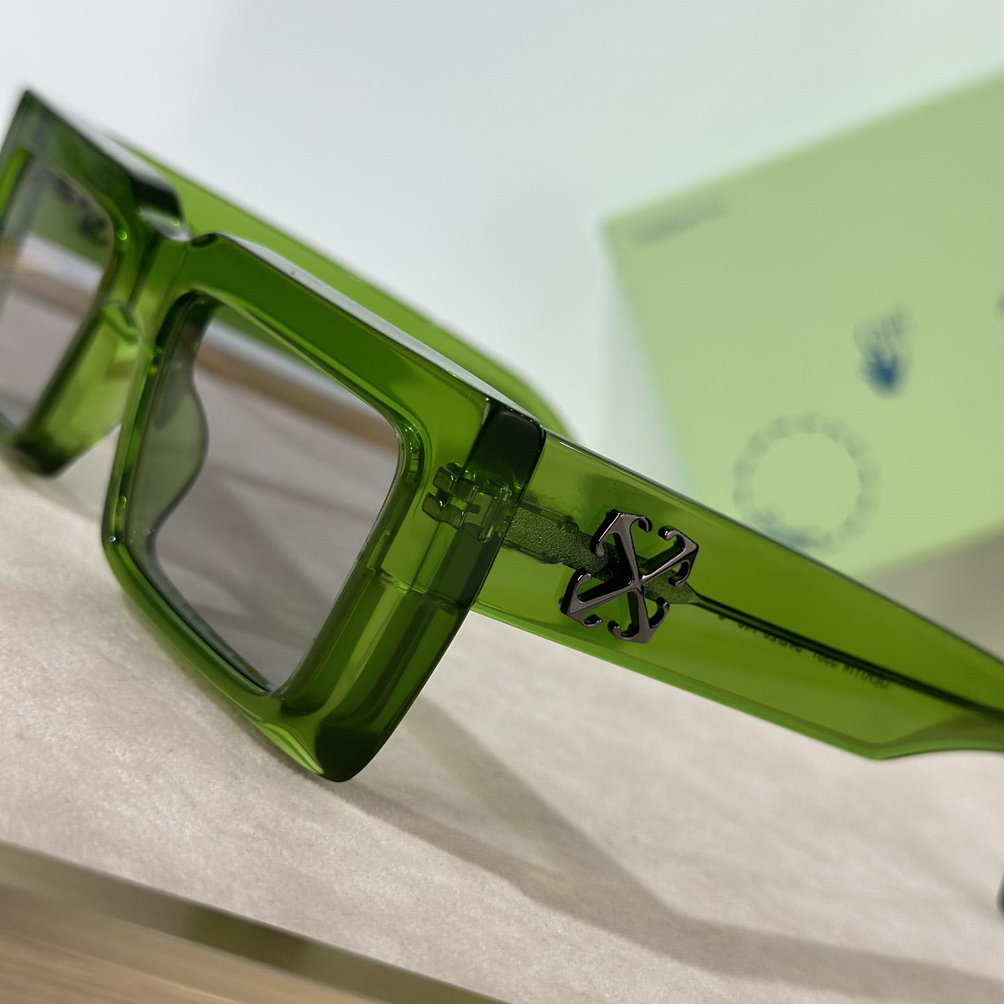 Off White Moberly Sunglasses      OERl114 - DopestKickz