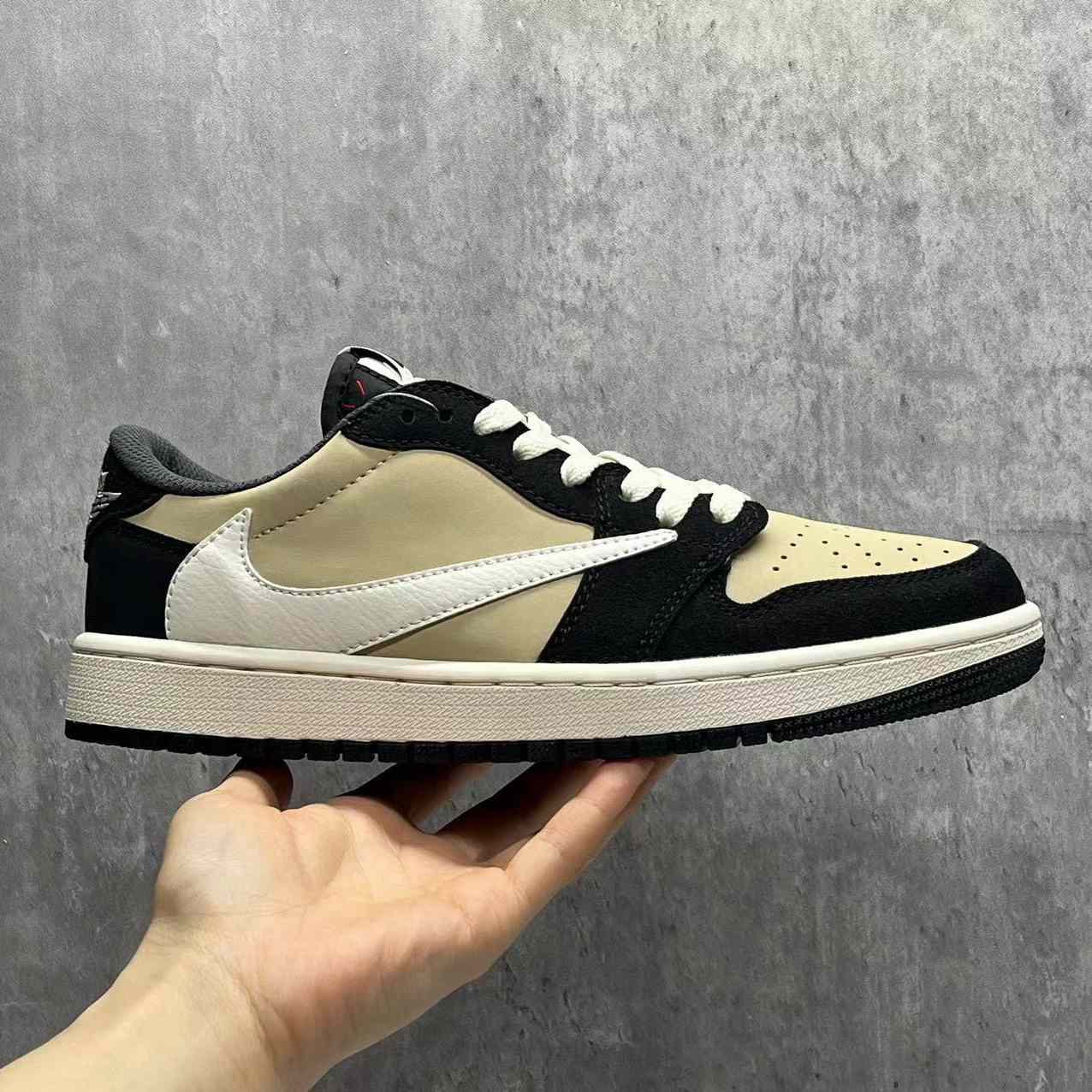 ​Travis Scott X Jordan 1 Low Sneaker   DM7866-201 - DopestKickz