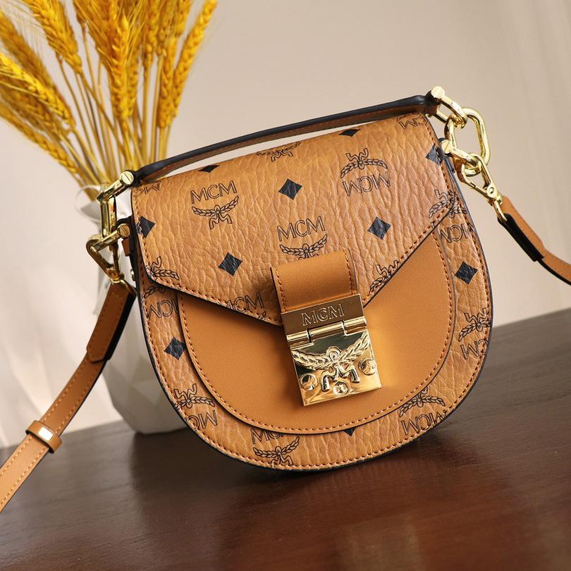 MCM Tracy Shoulder Bag  (18-18-7cm) - DopestKickz