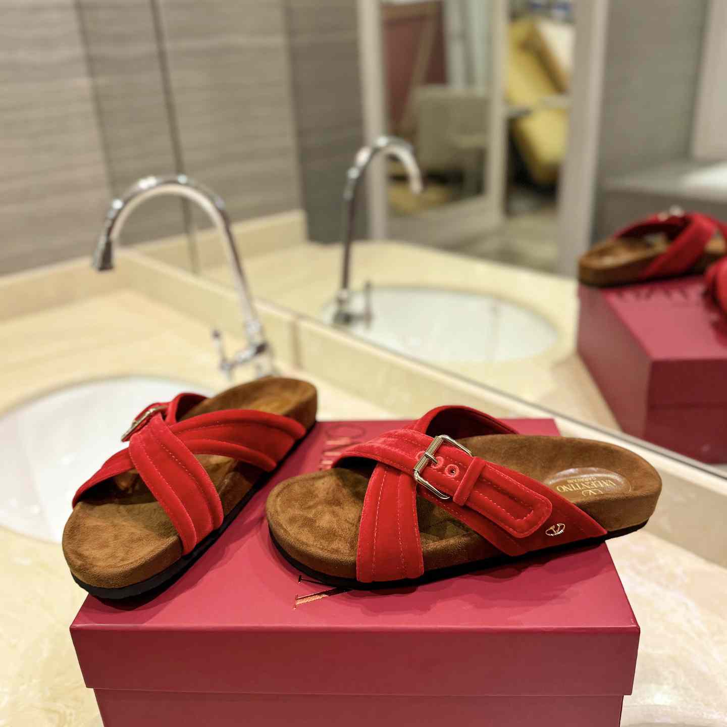 Valenti Fussfriend Velvet Slide Sandal  - DopestKickz