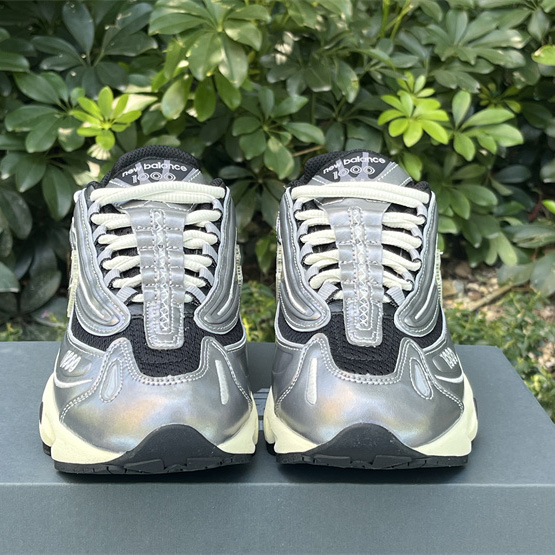 New Balance NB 1000 Y2K Sneakers      M1000SL  - DopestKickz