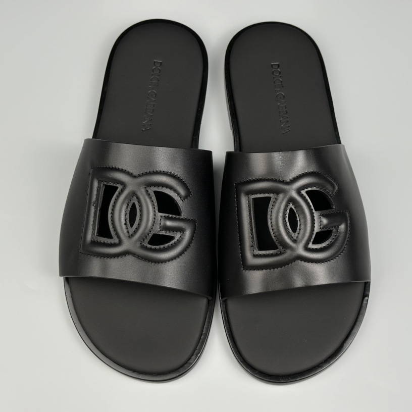 Dolce & Gabbana Calfskin sliders - DopestKickz