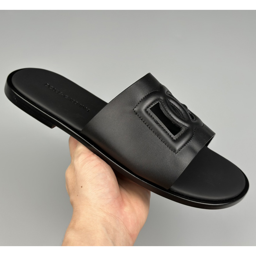 Dolce & Gabbana Calfskin sliders - DopestKickz
