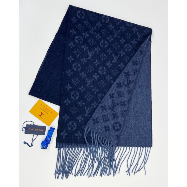 Louis Vuitton LV Essential Scarf - DopestKickz