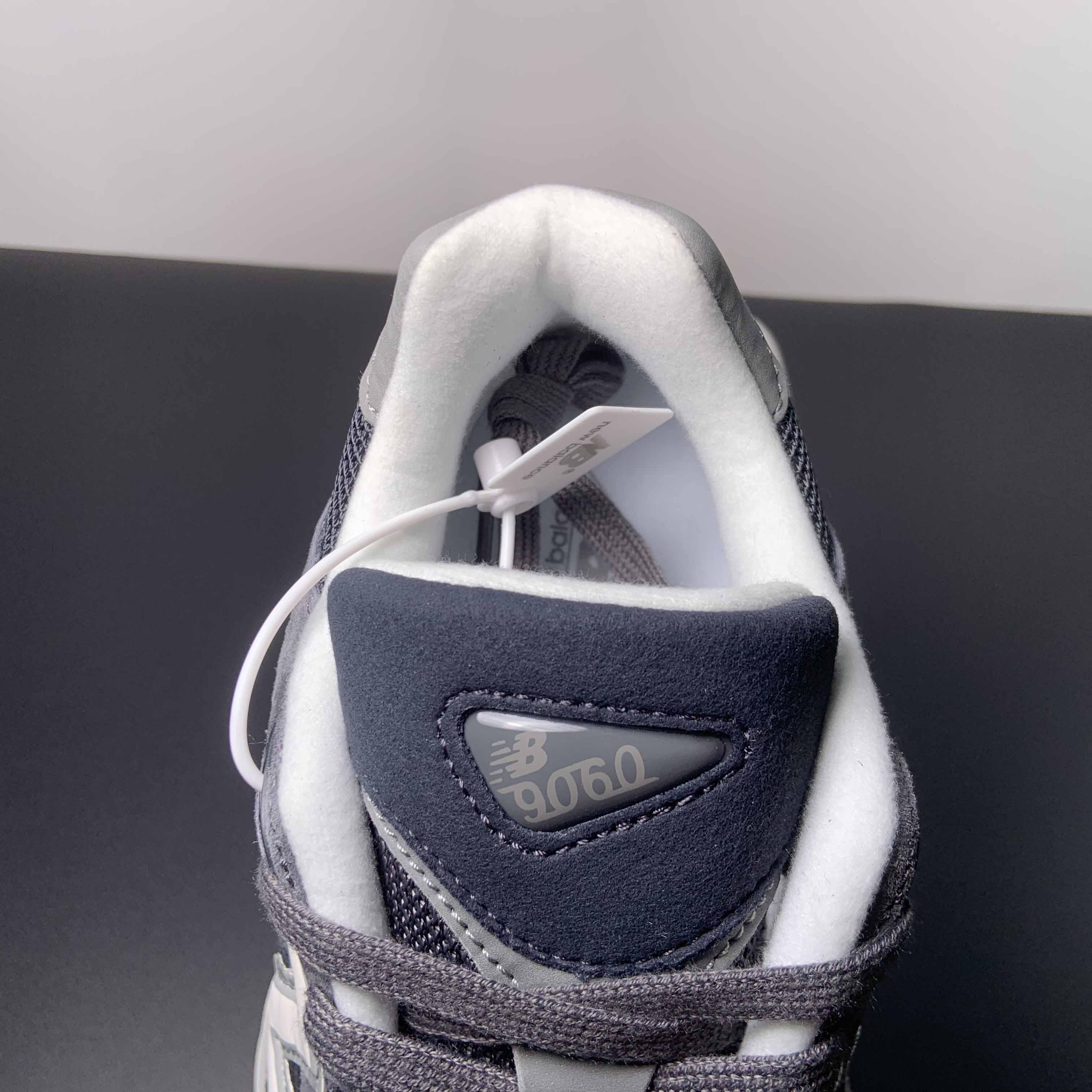 New Balance 9060 Sneakers      U9060JBM  - DopestKickz