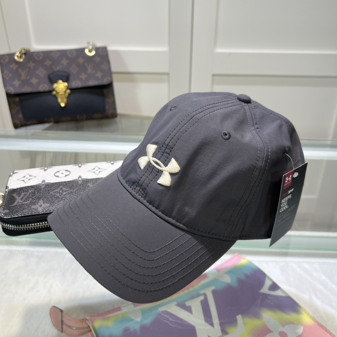 Under Armour Cap - DopestKickz