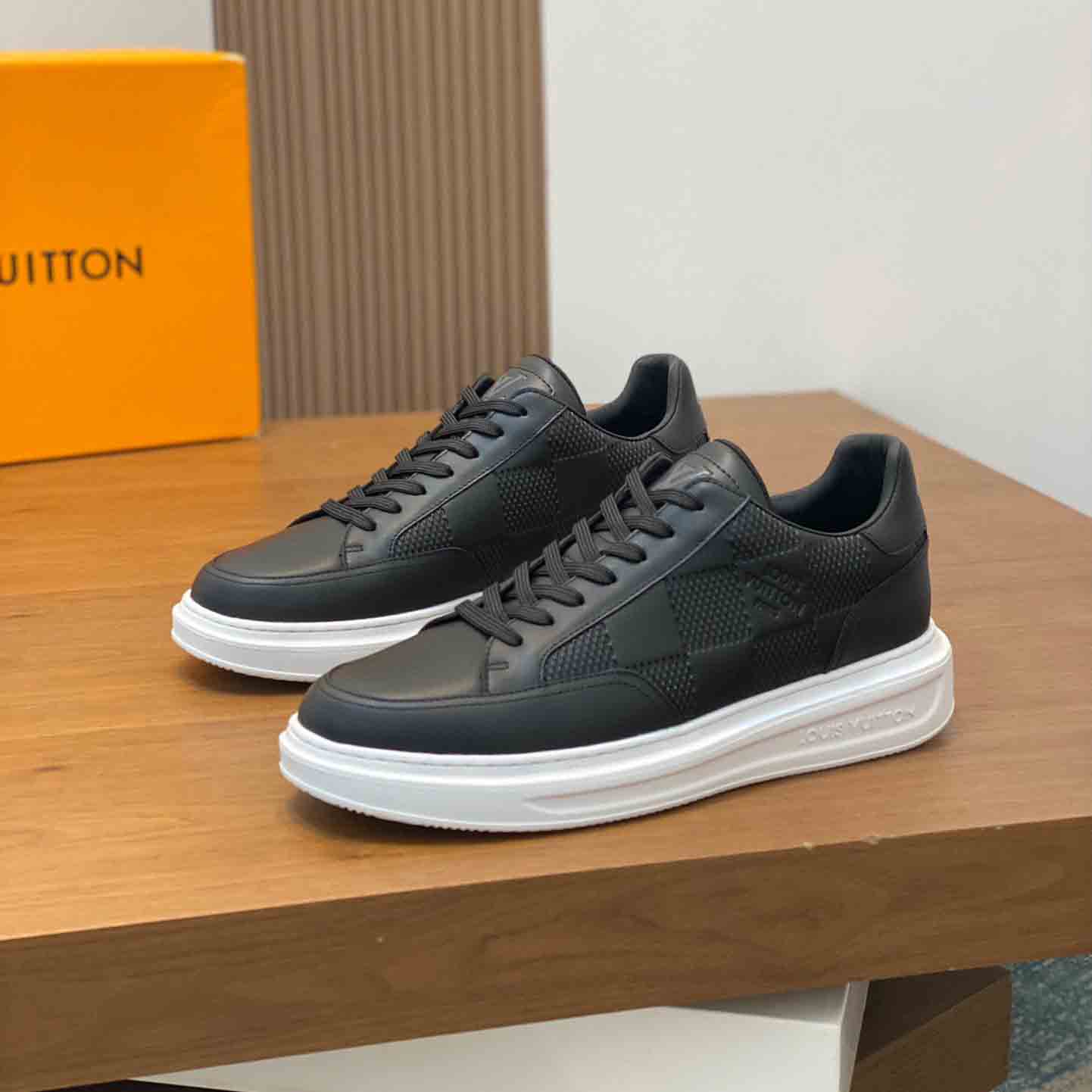 Louis Vuitton Beverly Hills Sneaker   1ACQGO - DopestKickz