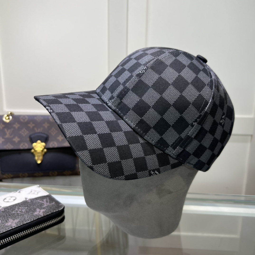 Louis Vuitton Cap - DopestKickz