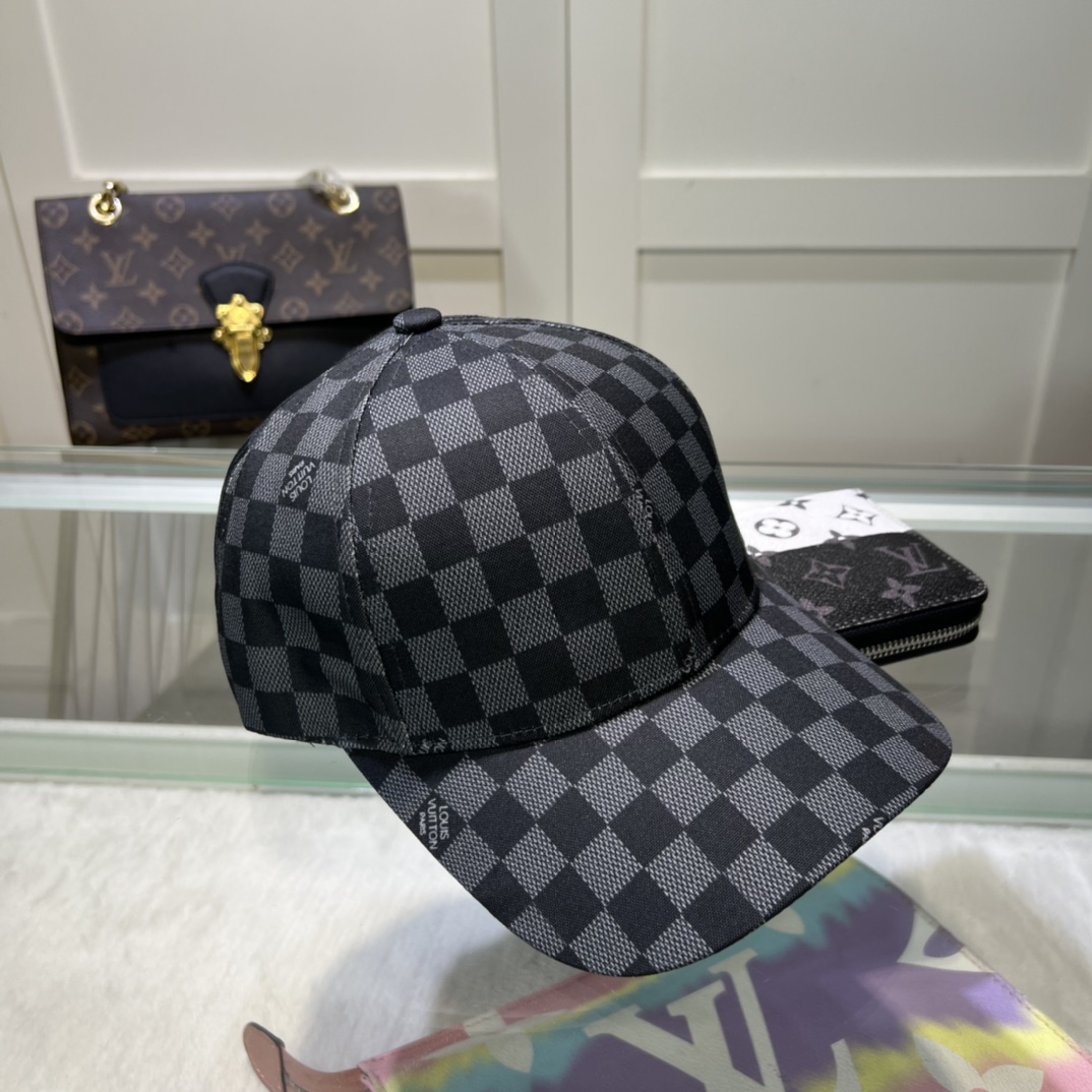 Louis Vuitton Cap - DopestKickz