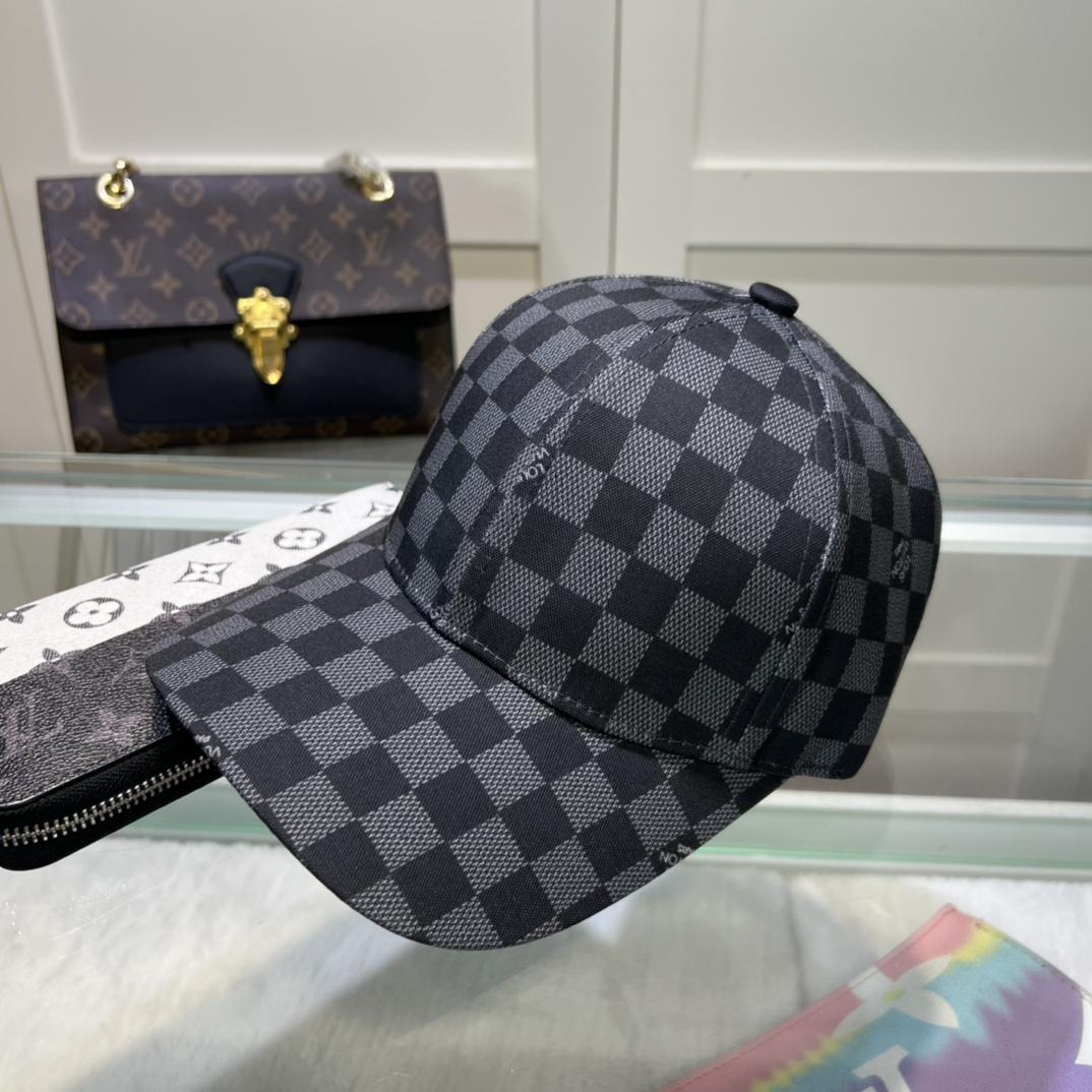 Louis Vuitton Cap - DopestKickz