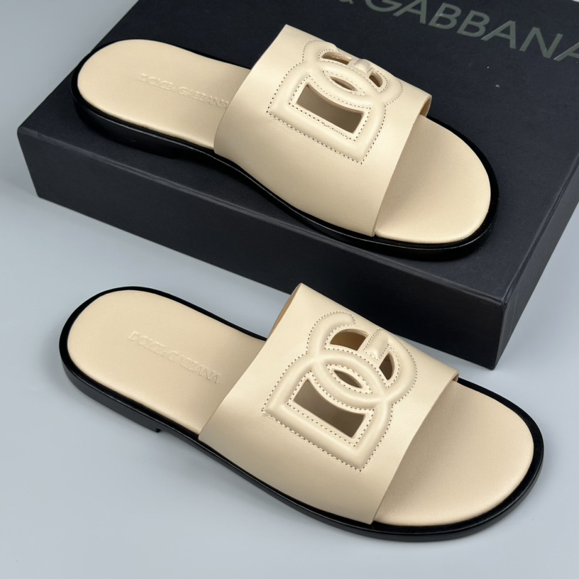 Dolce & Gabbana Calfskin sliders - DopestKickz
