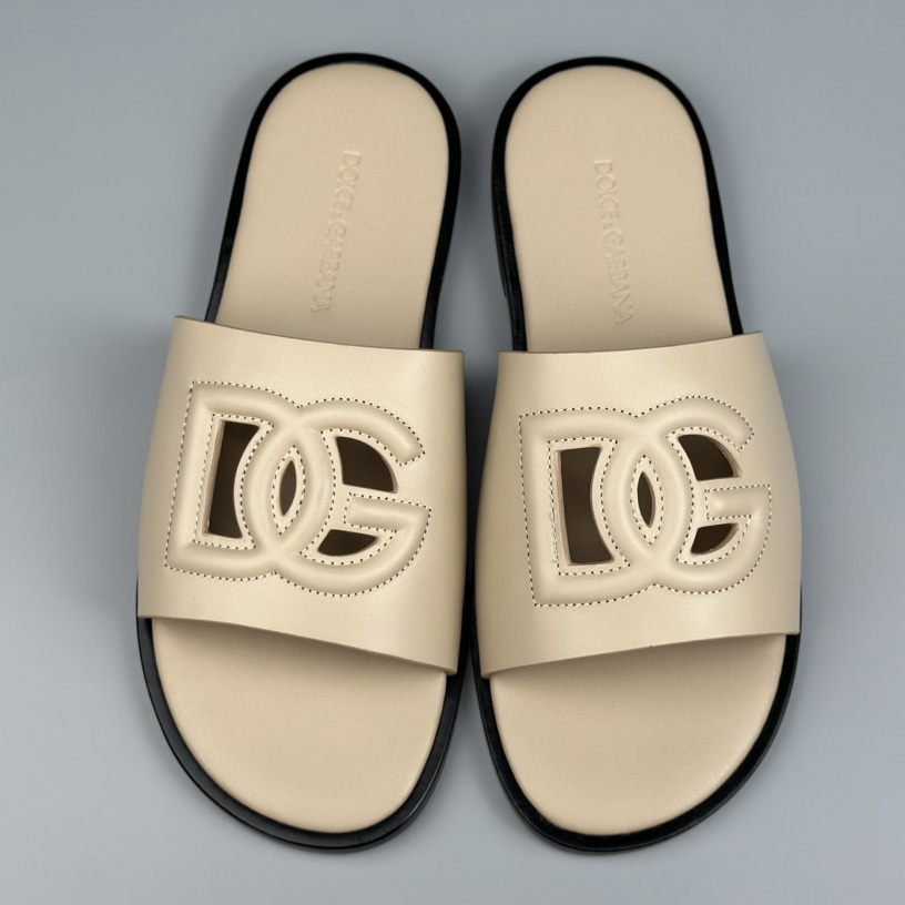 Dolce & Gabbana Calfskin sliders - DopestKickz