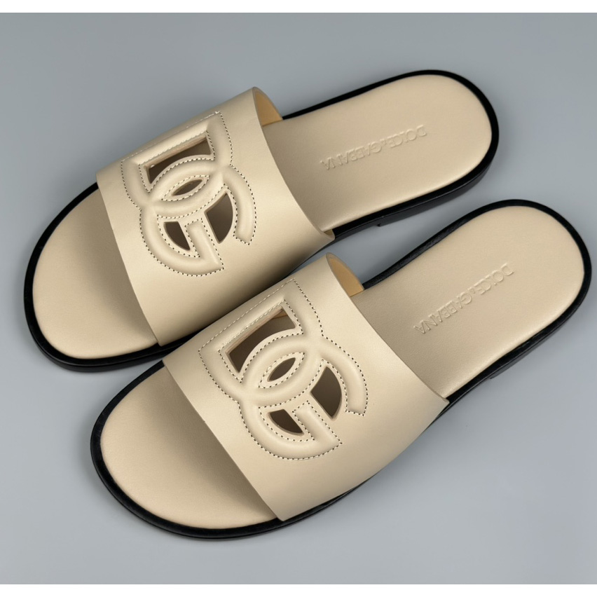 Dolce & Gabbana Calfskin sliders - DopestKickz