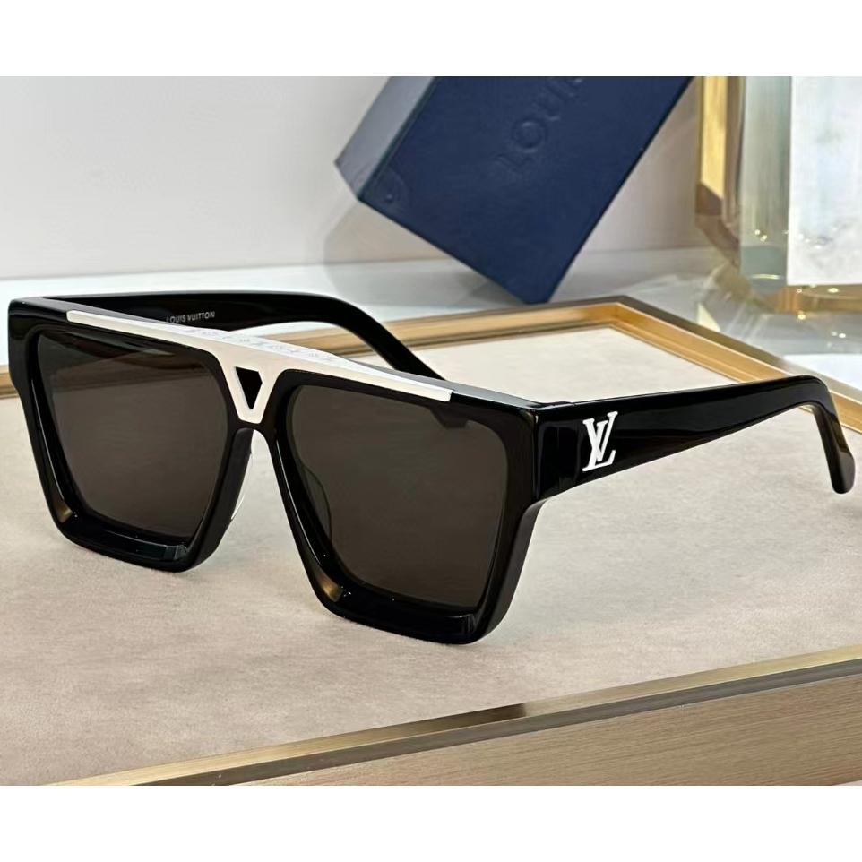 Louis Vuitton Sunglasses   - DopestKickz