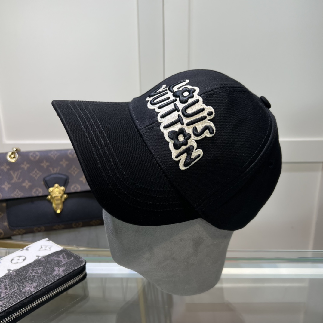Louis Vuitton Cap - DopestKickz