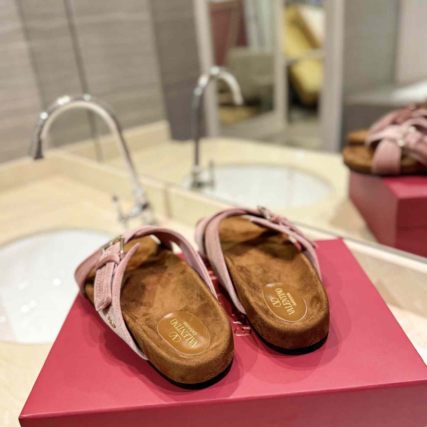 Valenti Fussfriend Velvet Slide Sandal  - DopestKickz