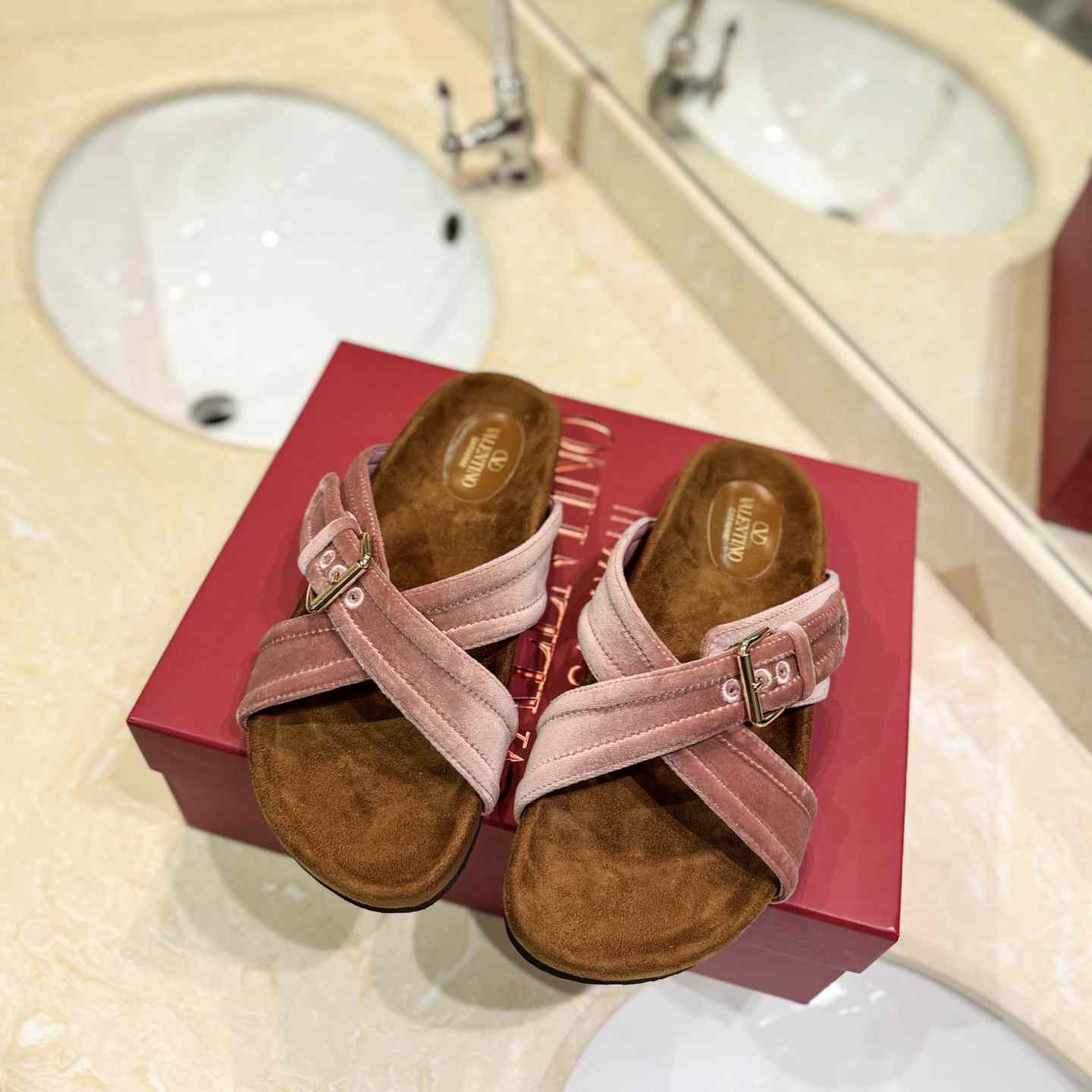 Valenti Fussfriend Velvet Slide Sandal  - DopestKickz