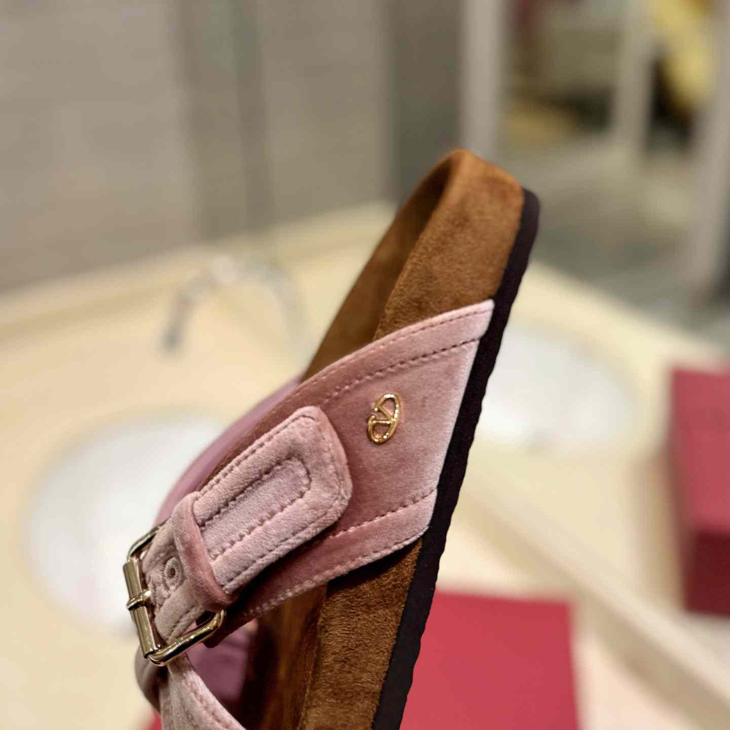 Valenti Fussfriend Velvet Slide Sandal  - DopestKickz