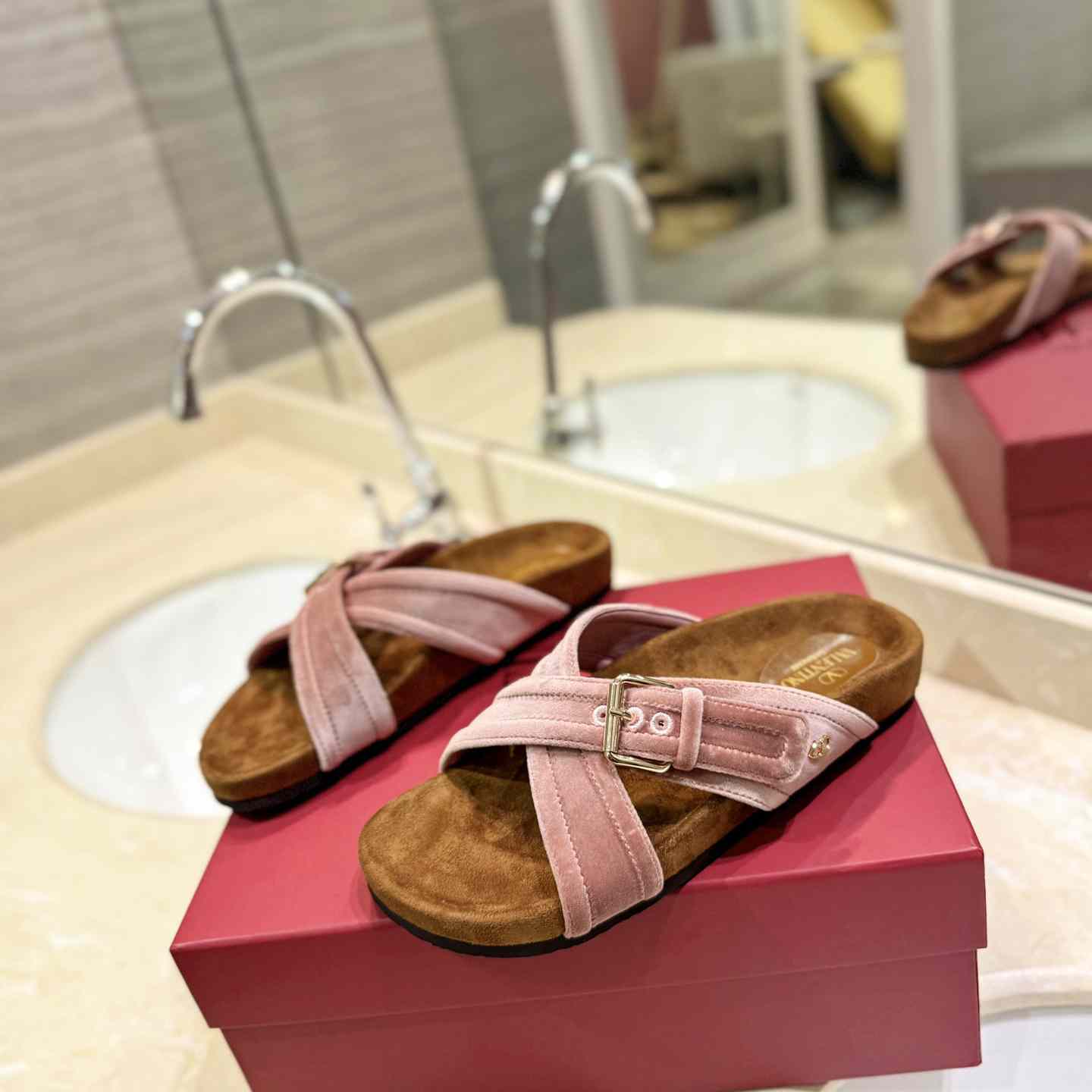 Valenti Fussfriend Velvet Slide Sandal  - DopestKickz