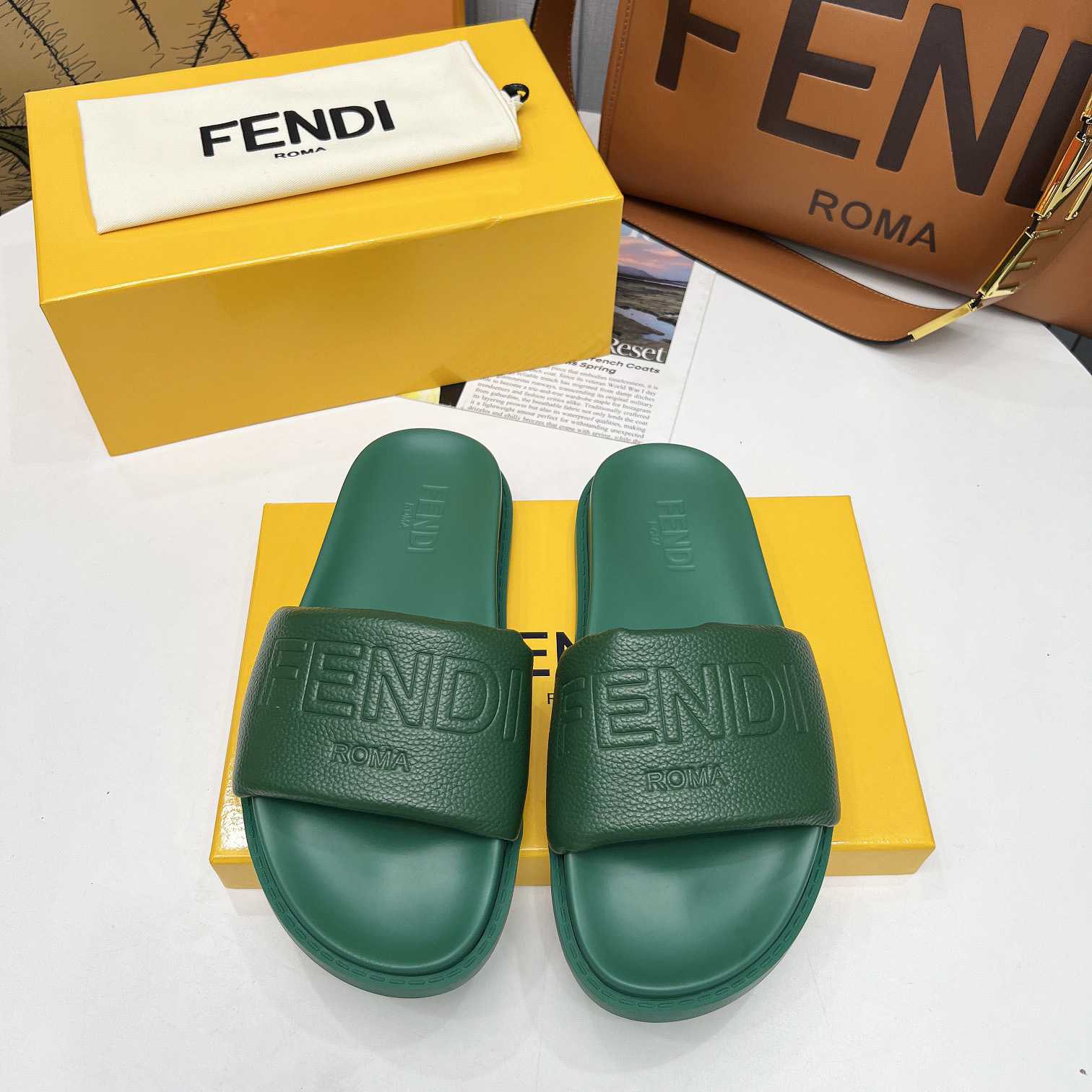 Fendi Roma Slides Green Leather Fussbett - DopestKickz