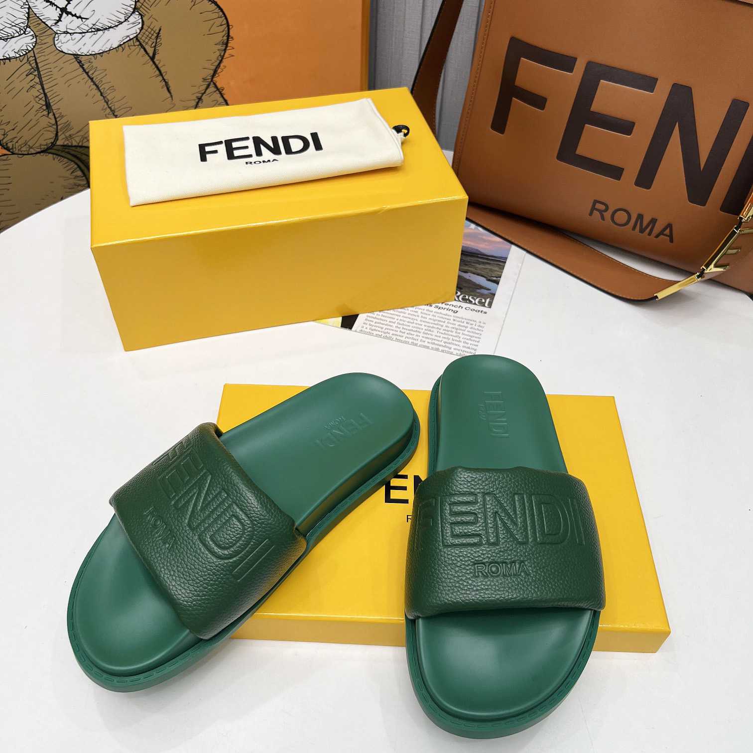 Fendi Roma Slides Green Leather Fussbett - DopestKickz
