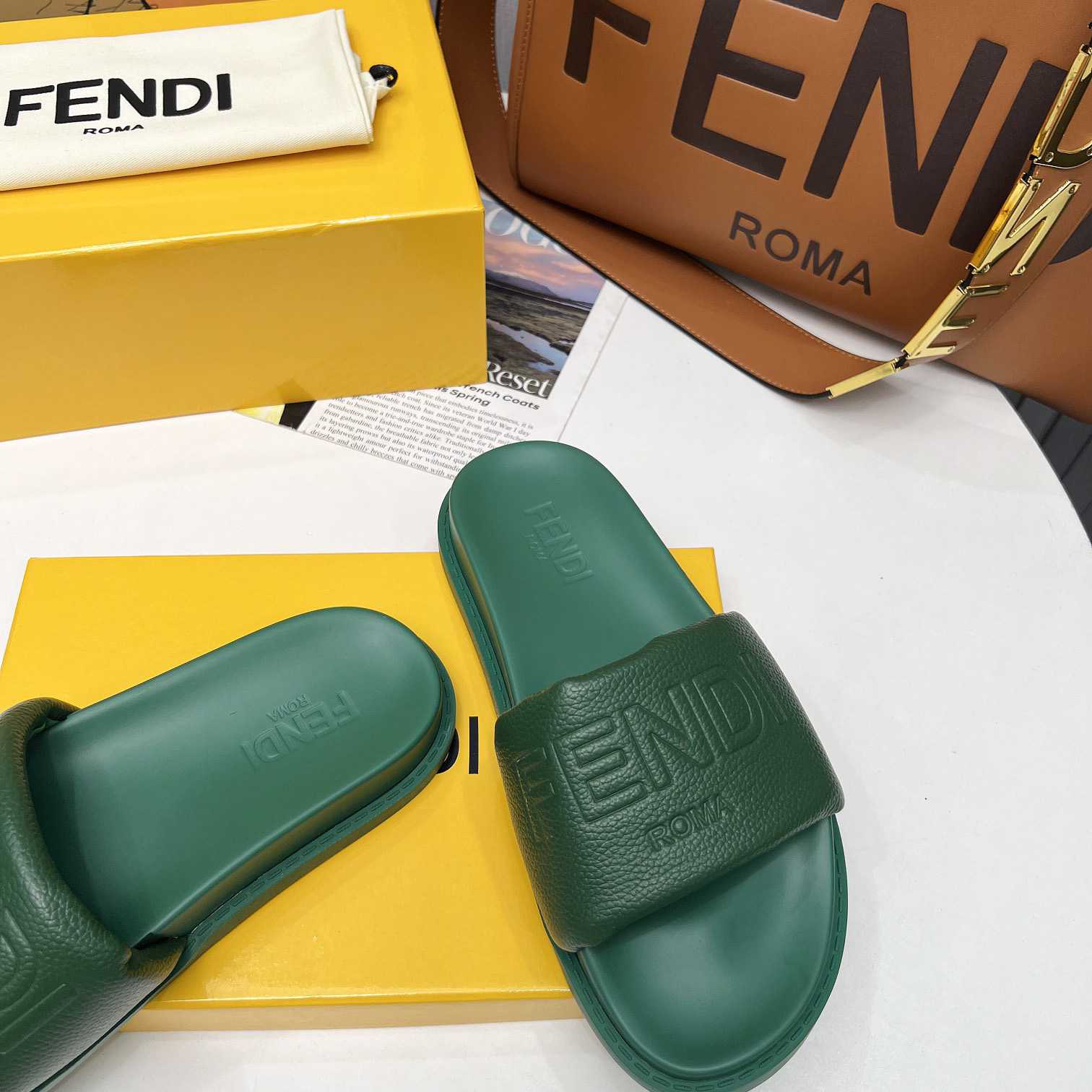 Fendi Roma Slides Green Leather Fussbett - DopestKickz