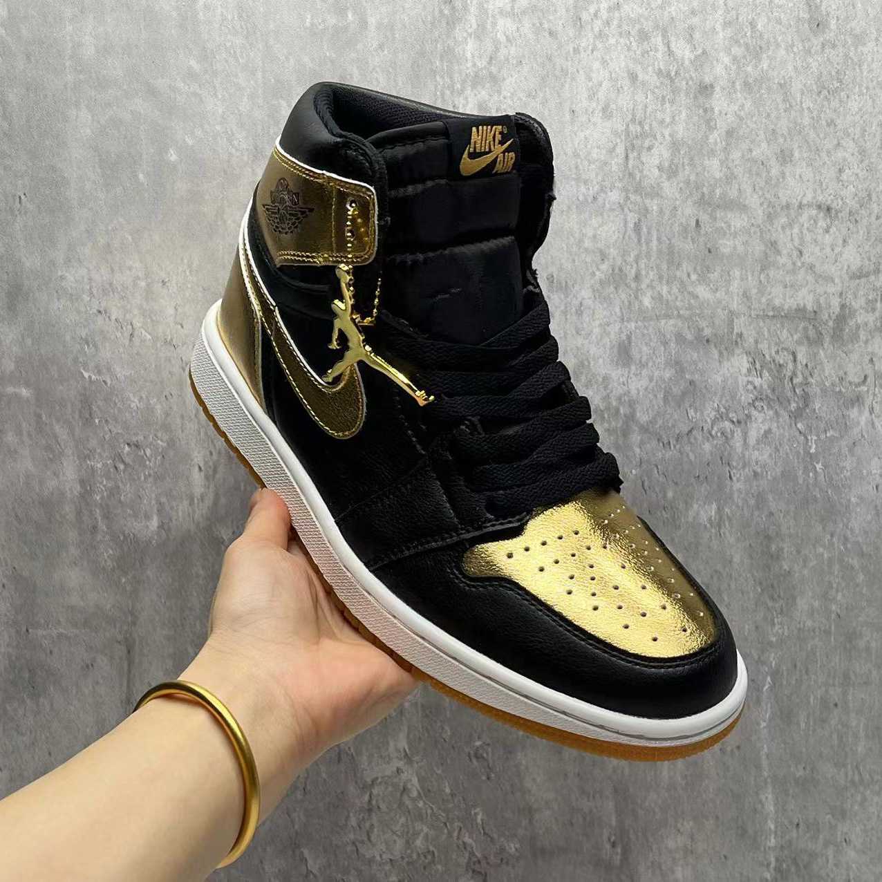 Jordan 1 High OG “Metallic Gold” Sneaker   DZ5485-071 - DopestKickz
