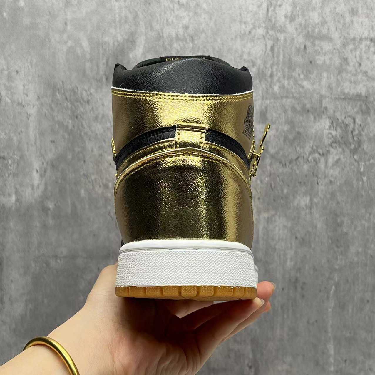 Jordan 1 High OG “Metallic Gold” Sneaker   DZ5485-071 - DopestKickz