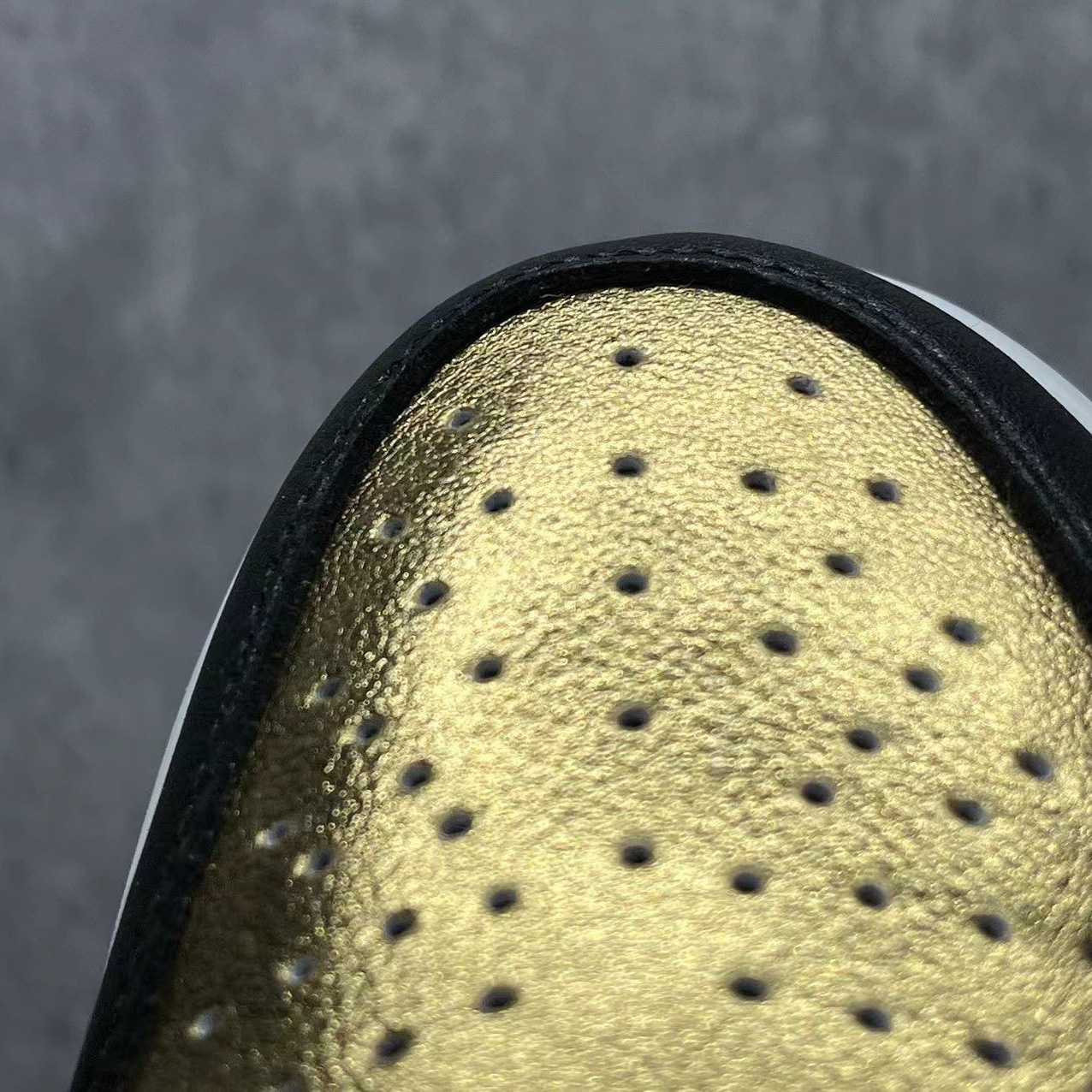 Jordan 1 High OG “Metallic Gold” Sneaker   DZ5485-071 - DopestKickz