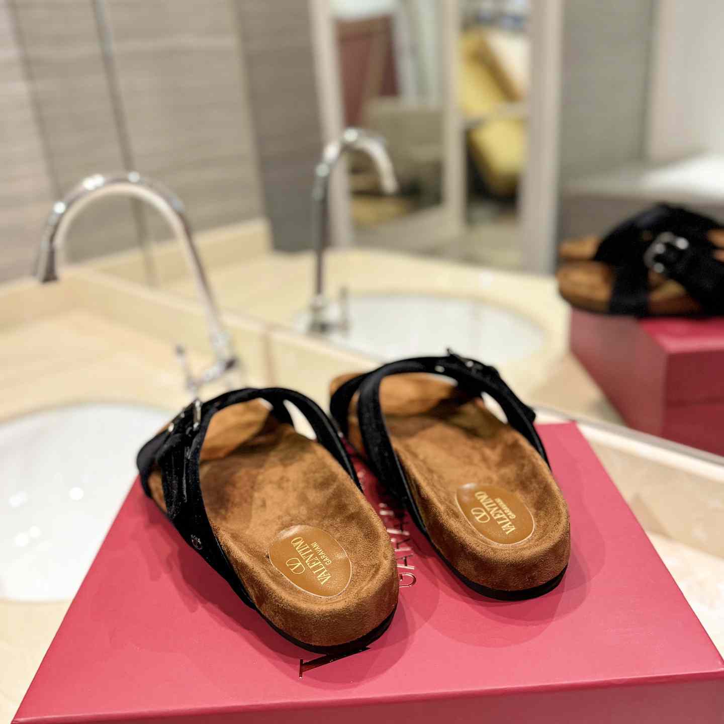 Valenti Fussfriend Velvet Slide Sandal  - DopestKickz