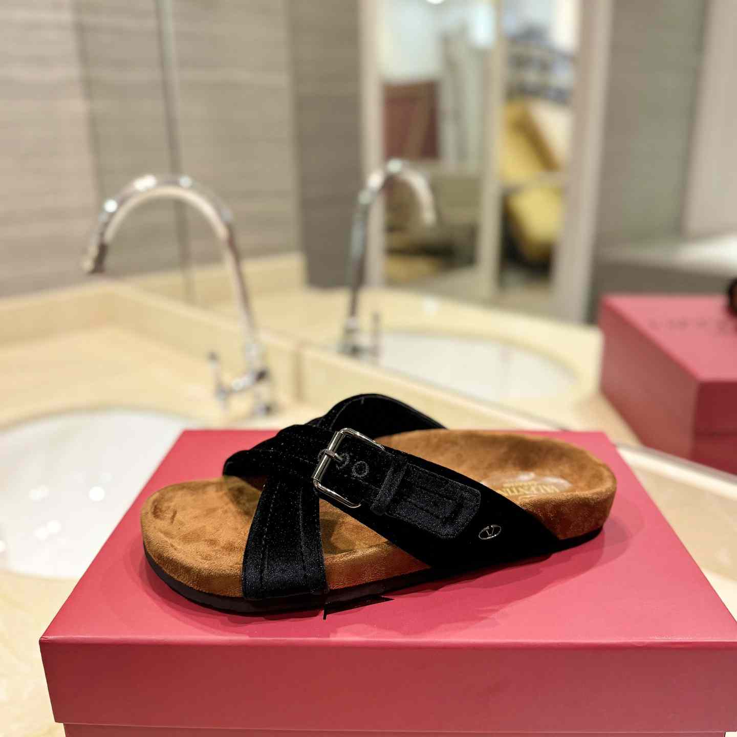 Valenti Fussfriend Velvet Slide Sandal  - DopestKickz