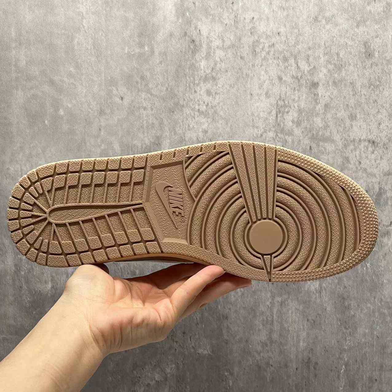 Travis Scott X Jordan 1 Low OG Sneaker   DM7866-106 - DopestKickz