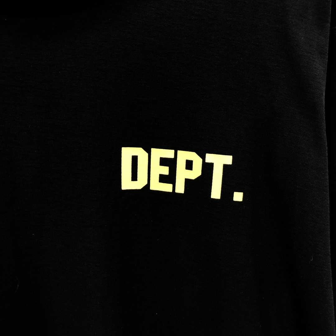 Gallery Dept . Logo Long Sleeve - DopestKickz