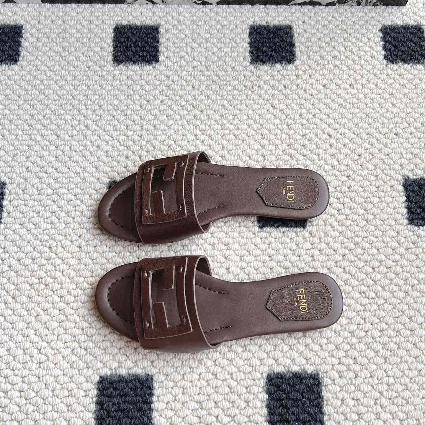 Fendi Baguette Brown Leather Slides - DopestKickz