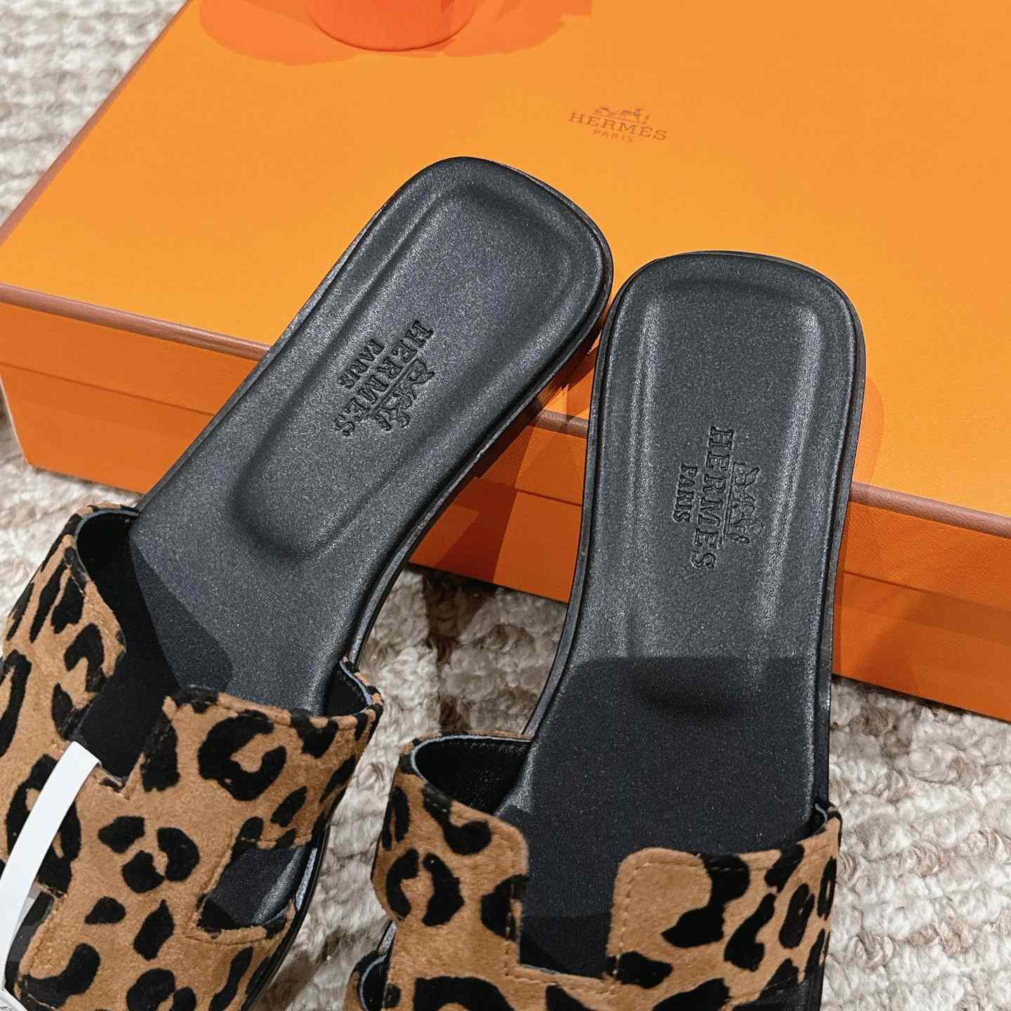 Hermes Oran Sandal - DopestKickz