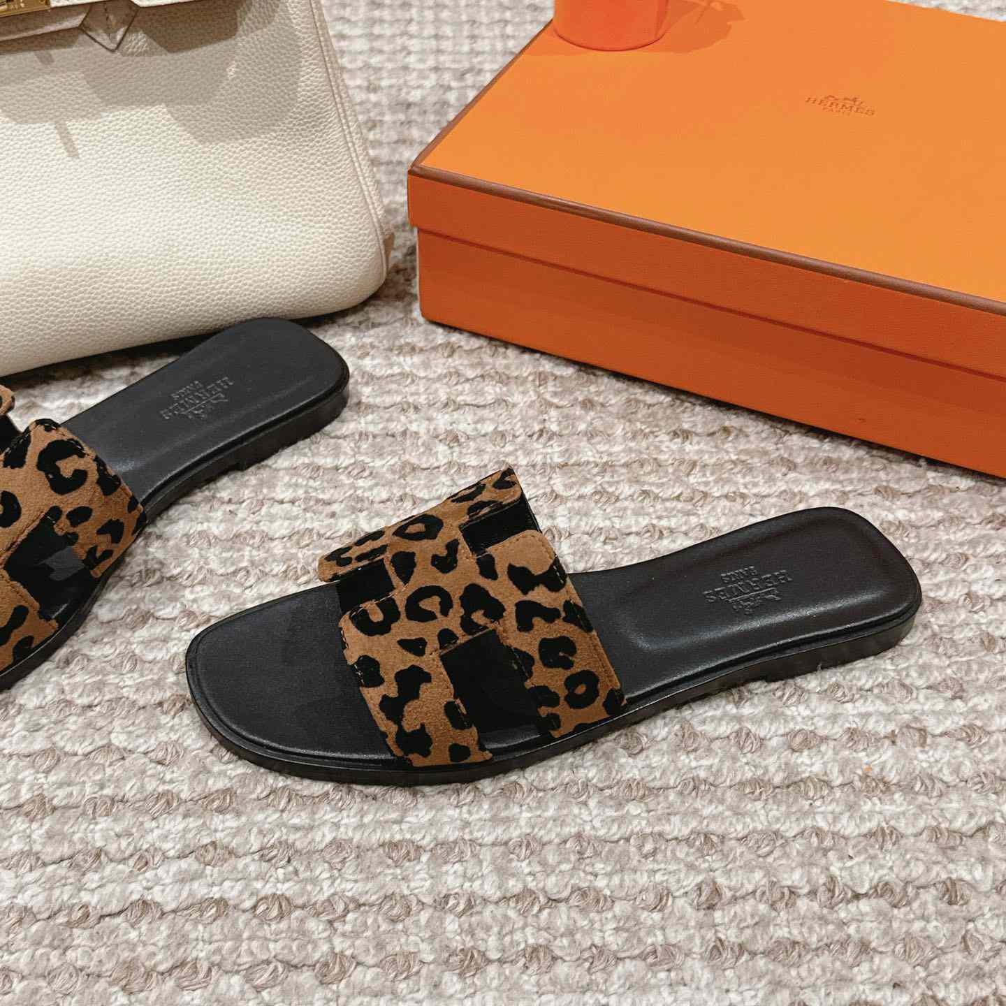 Hermes Oran Sandal - DopestKickz