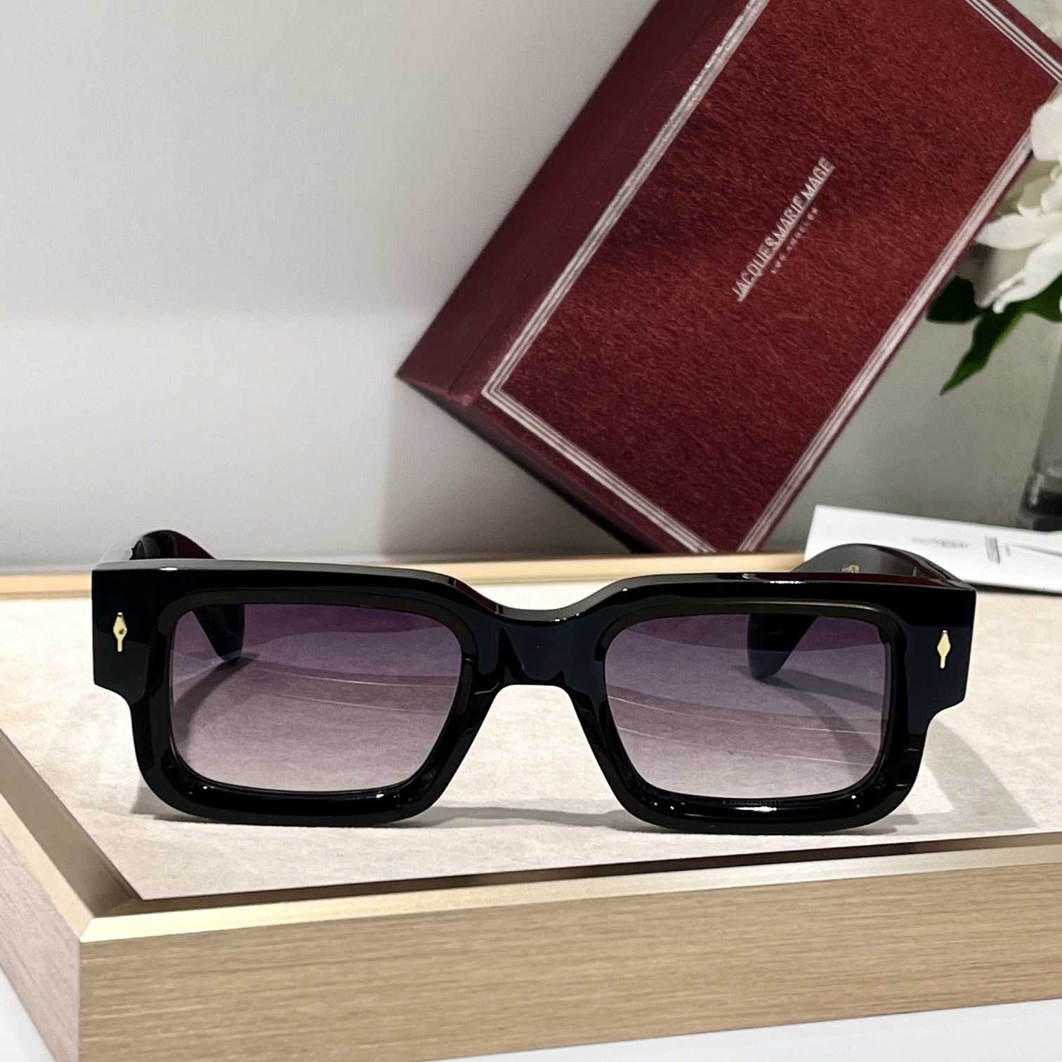 Jacquemus ASCARII Sunglasses - DopestKickz