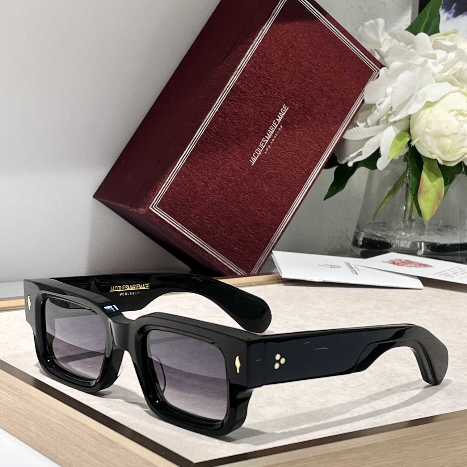 Jacquemus ASCARII Sunglasses - DopestKickz