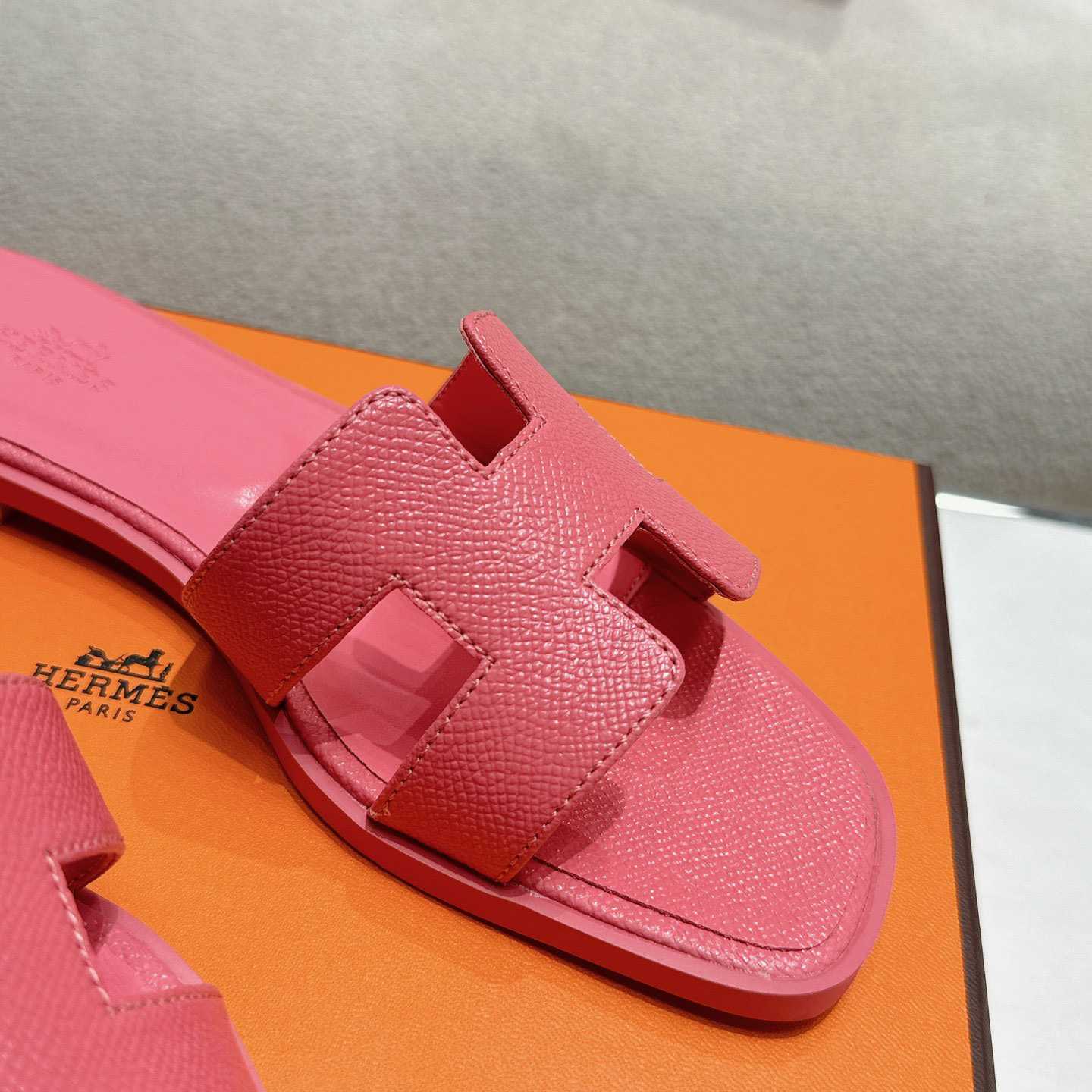 Hermes Oran Sandal - DopestKickz