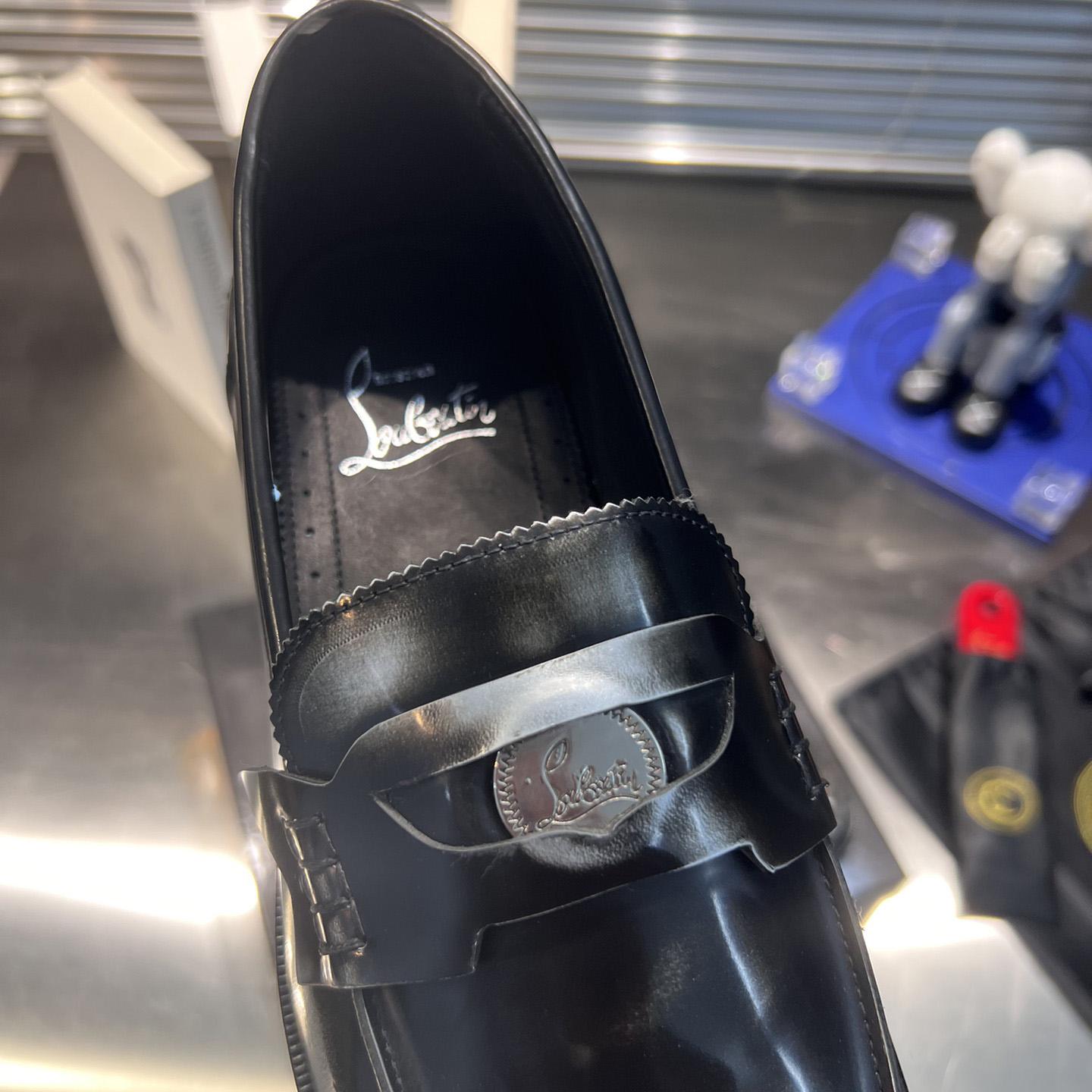 Christian Louboutin Loafers - Patent calf leather - Black  - DopestKickz